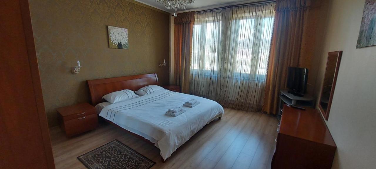 Stylish Deluxe Apartments!!! إلفيف المظهر الخارجي الصورة