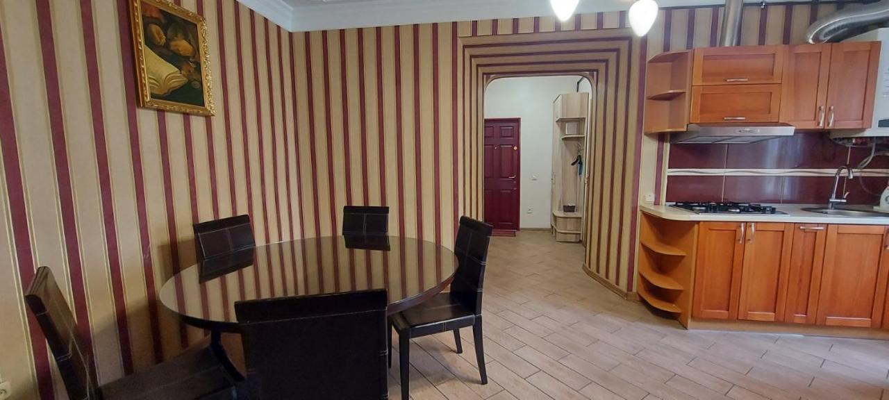 Stylish Deluxe Apartments!!! إلفيف المظهر الخارجي الصورة